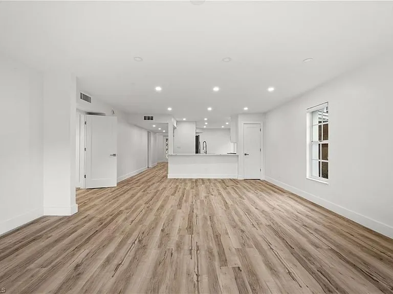 1200 Misty Pines Cir #C-101 — Photo 9