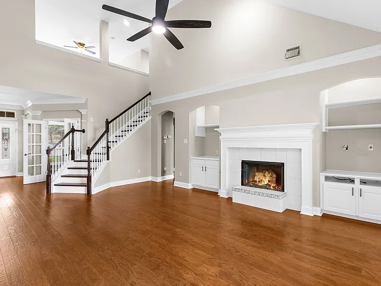 202 Stone Hollow Ct — Photo 14