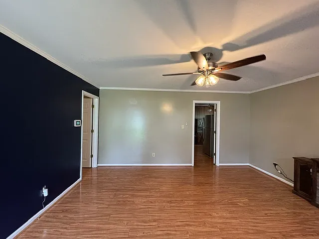 3 bed, 1232 sqft, $1,500 — Photo 2