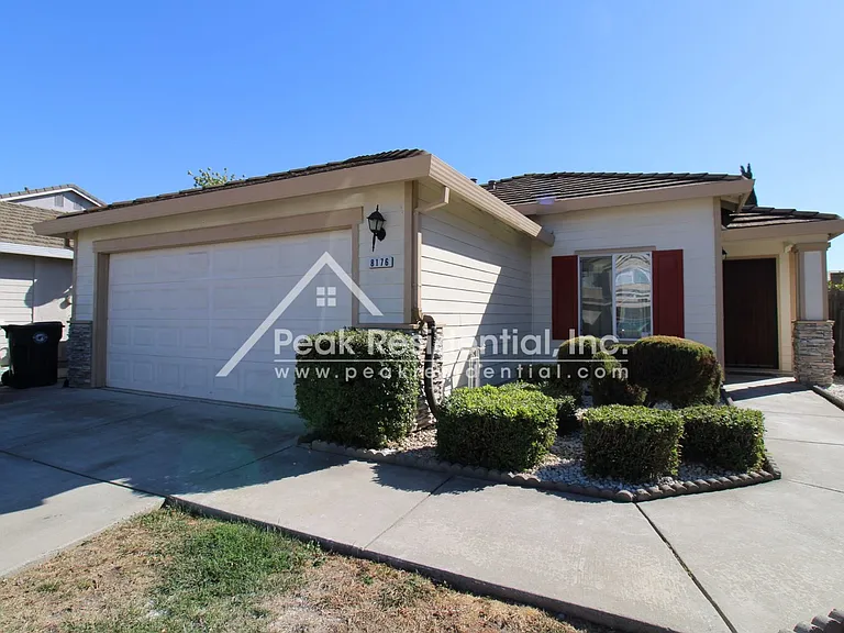 8176 Drais Way — Photo 1