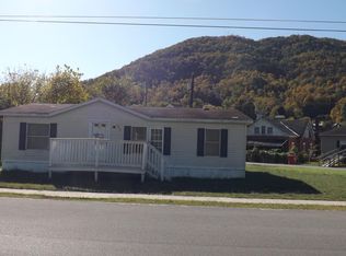 622 W Virginia Ave, Pineville, KY 40977