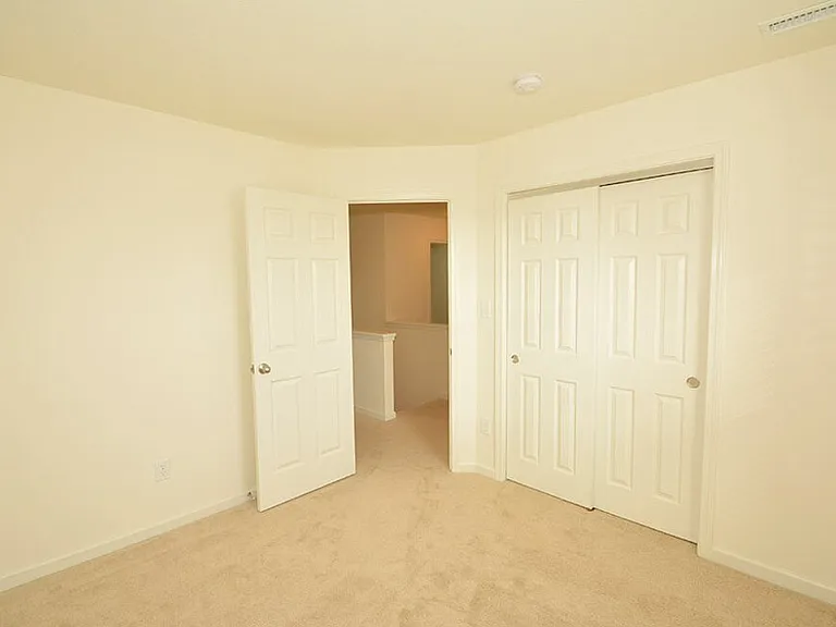 2349 Bridlewood Dr — Photo 20