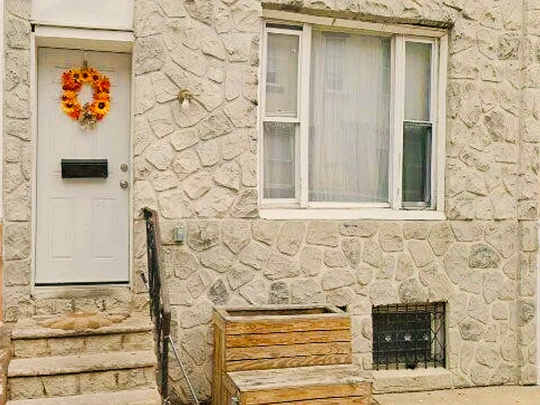 3833 N Delhi St — Photo 1