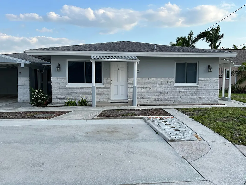 4930 Viceroy St #1&2