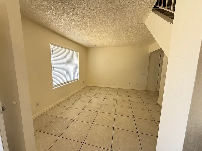 1712 E Avenue R12 — Photo 7