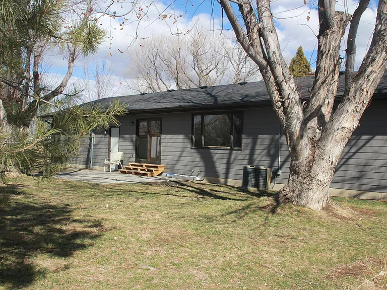 2124 Walter Rd — Photo 3