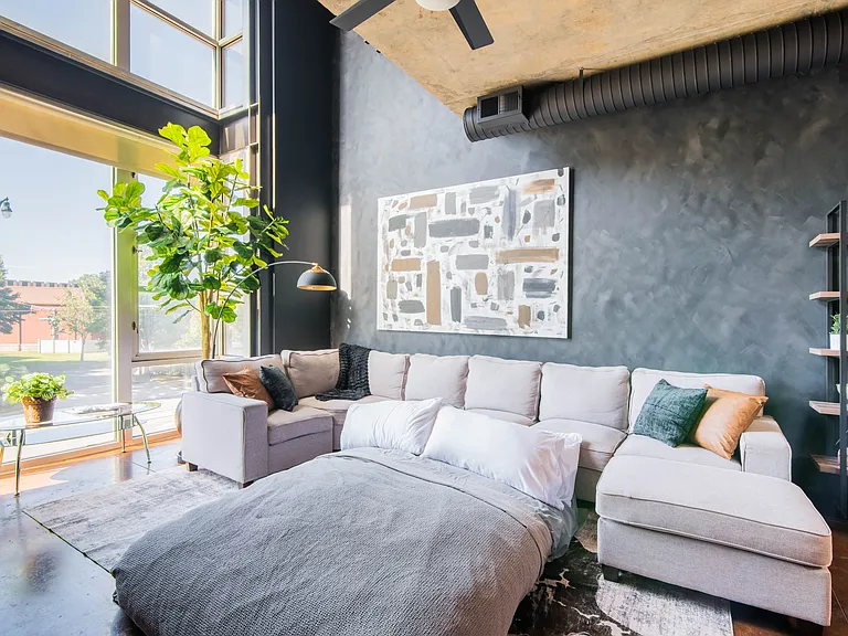 710 W Trade St #308 — Photo 11