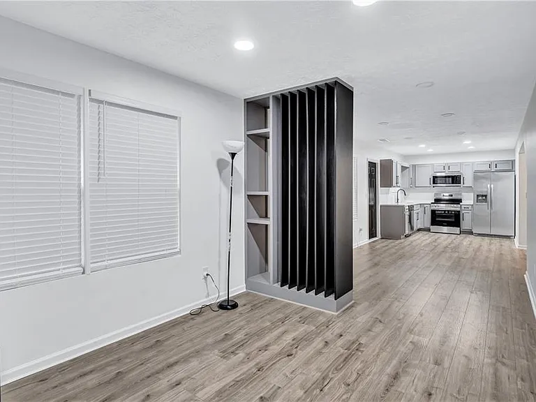 6234 Culver Dr — Photo 13