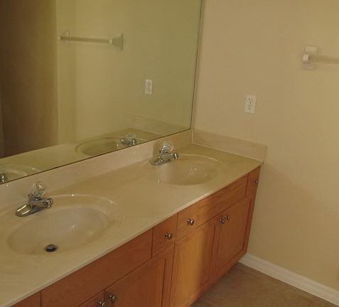 4th image of 5425 Andrea St