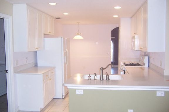 4th image of 4406 E Montreaux Ave
