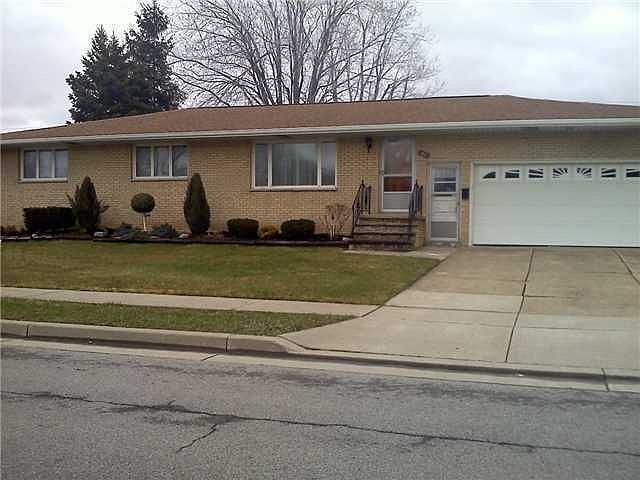 1st image of 53 Charlescrest Ct