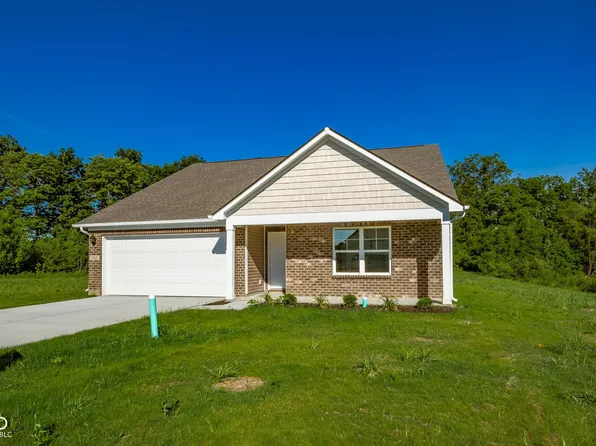 8504 N Seneca Dr, Muncie, IN 47303
