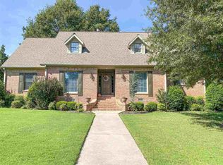 1808 Fairway Ln, Paragould, AR 72450