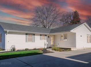 654 South Ave, Sycamore, IL 60178