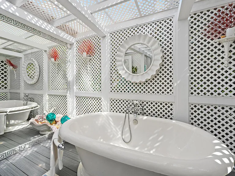 7704 Martin Ave — Photo 21