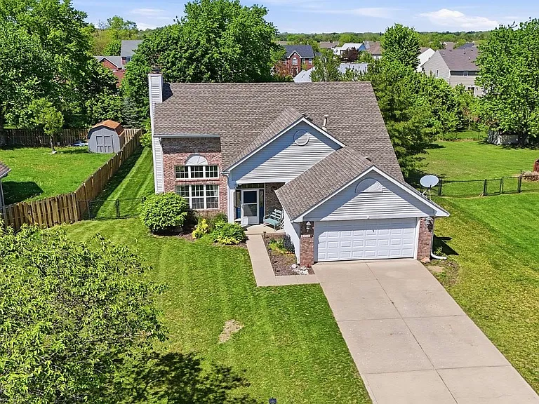 10032 Ironway Dr — Photo 15