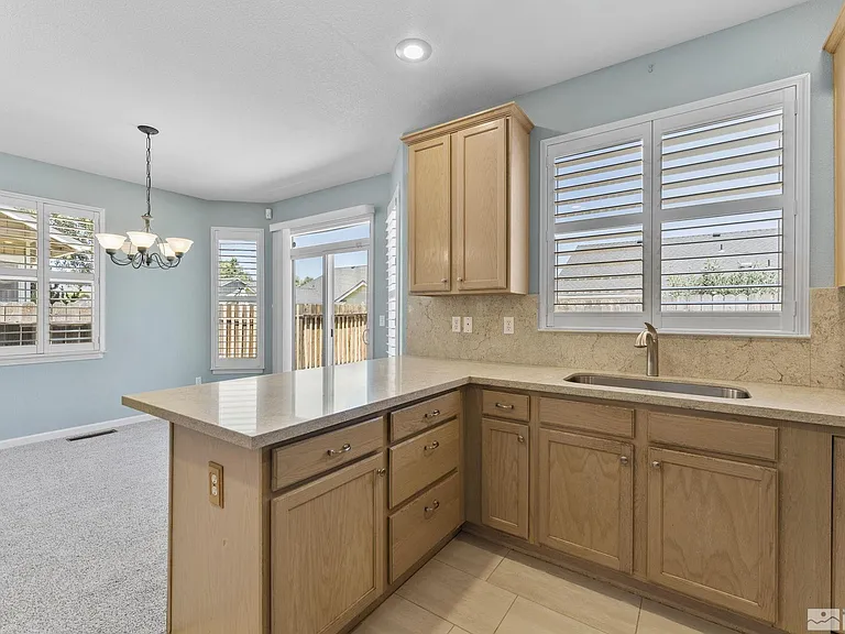 1370 Chichester Dr — Photo 11