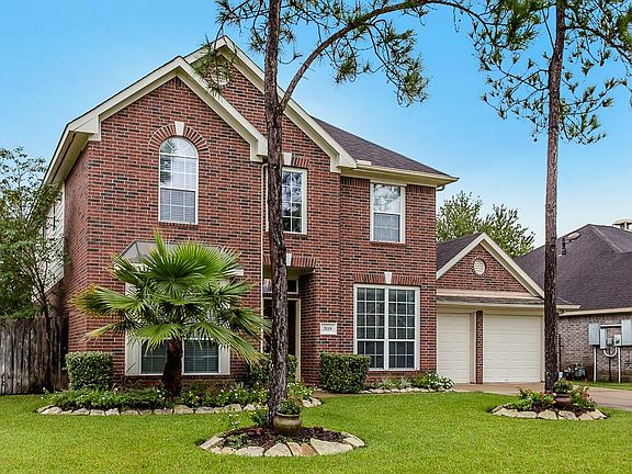 3rd image of 3119 Millbrook Dr