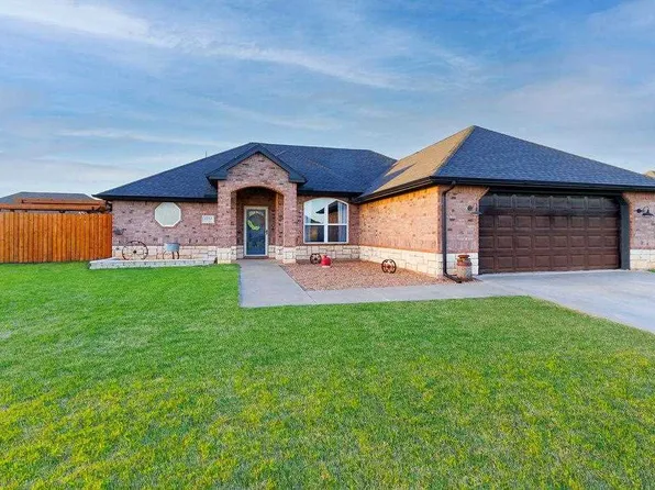 1213 Alma Dr, Elgin, OK 73538
