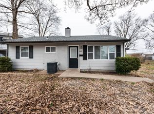 1004 N 38th St, Belleville, IL 62226