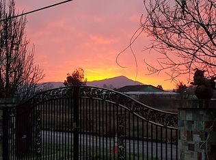 2914 Francisco Ave, Santa Rosa, CA 95403