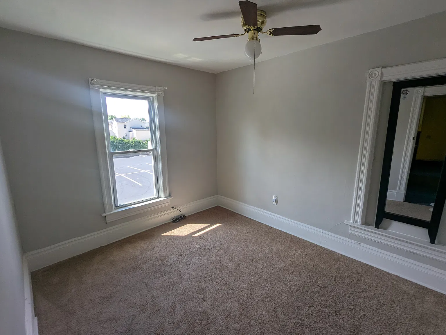4 bed, 1950 sqft, $1,300 — Photo 4