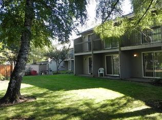 1435 W 13th Ave APT 17, Eugene, OR