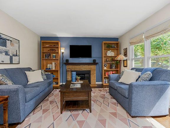 5th image of 7834 Windsor St