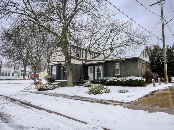 412 Orchard St, Saint Clair, MI 48079