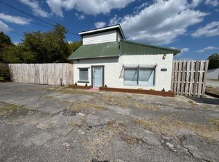 7959 Old Richmond Rd #A, Lexington, KY 40515