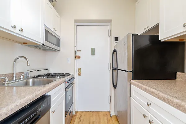 Rented by Heller Organization | media 20