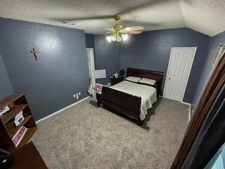 2324 Boardwalk Dr — Photo 11