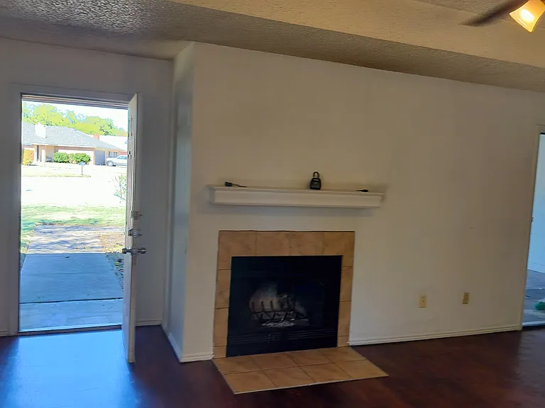 6302 Mark Ct #6300 — Photo 7