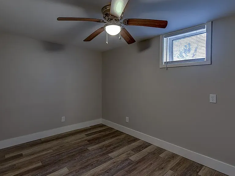 183 Hillside Dr — Photo 5
