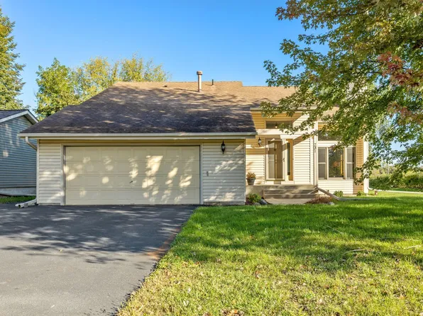731 Golden Meadow Rd, Eagan, MN 55123