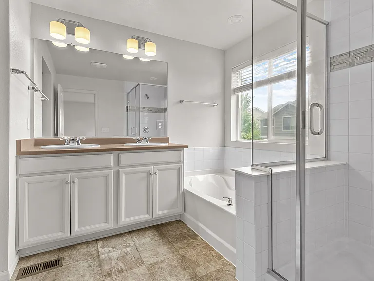 2917 Pawnee Creek Dr — Photo 17