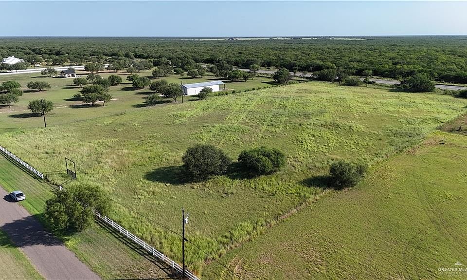 2nd image of 19522 Fallow Ln