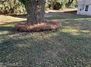 1302 W Market St #20, Greensboro, NC 27403