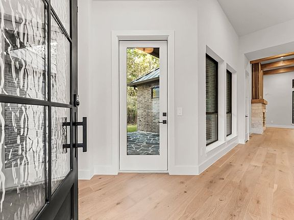 4th image of 7613 Trinity Pines Dr