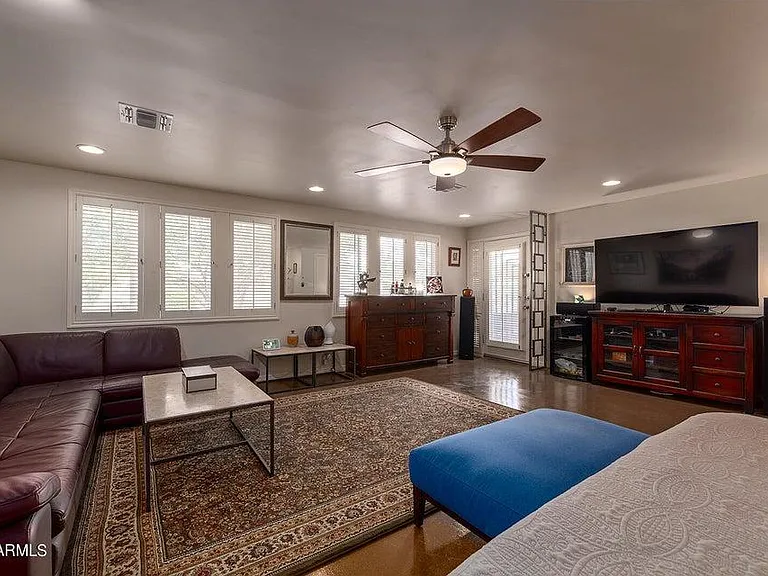 407 E Aepli Dr — Photo 12