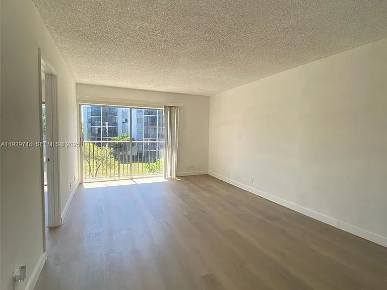 8740 N Sherman Cir #305 — Photo 18