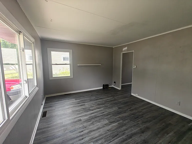 2449 Vale Dr — Photo 5
