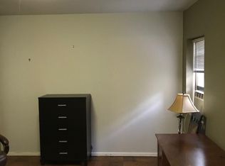 1140 Edgewood Ln, Fort Lee, NJ 07024