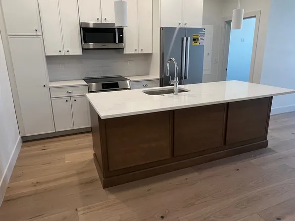 105 Sea St, Quincy, MA