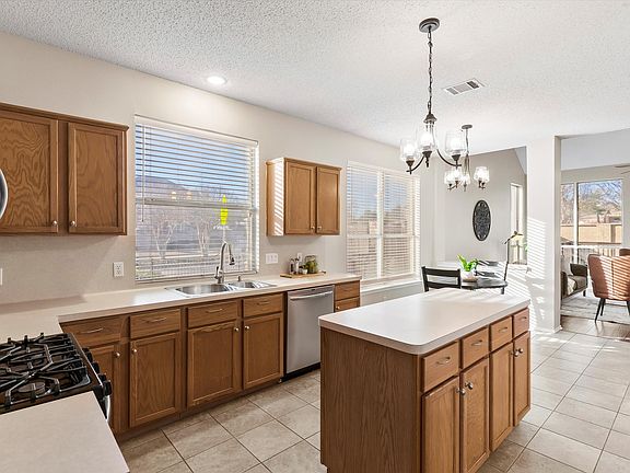 5th image of 7303 Vista Ridge Ln