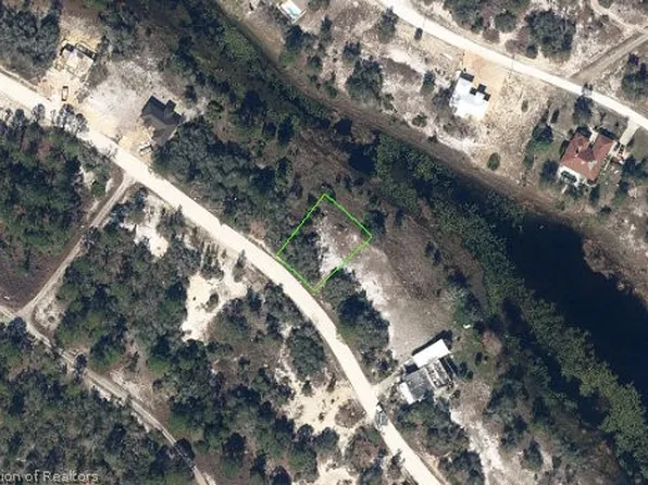 491 Lake Helen Dr, Lake Placid, FL 33852