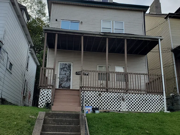 243 Watson Blvd #2 — Photo 1