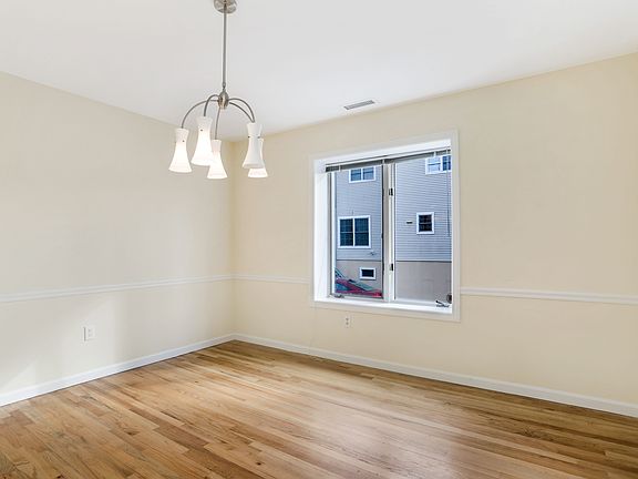 2350 Washington Blvd Stamford-print-003-11-001-4200x2800-300dpi.jpg