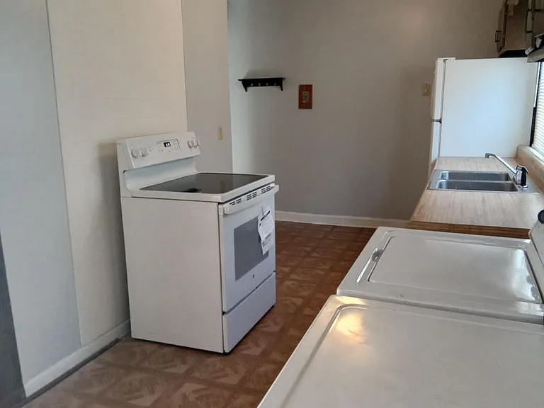840 Old Forest Rd #A — Photo 16