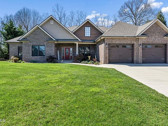 2nd image of 1148 Cliffview Cir